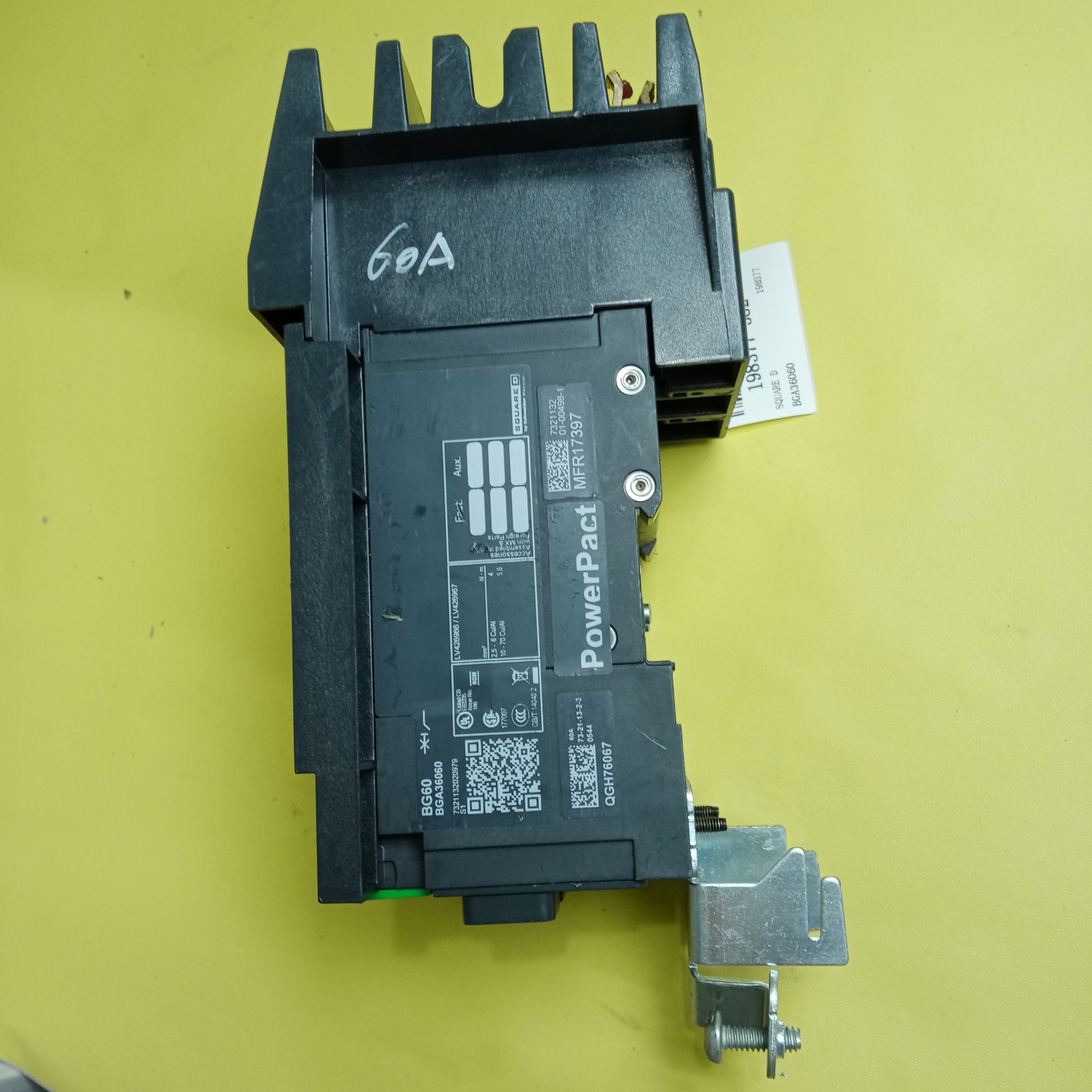 Square D BGA36060 Circuit Breaker #382