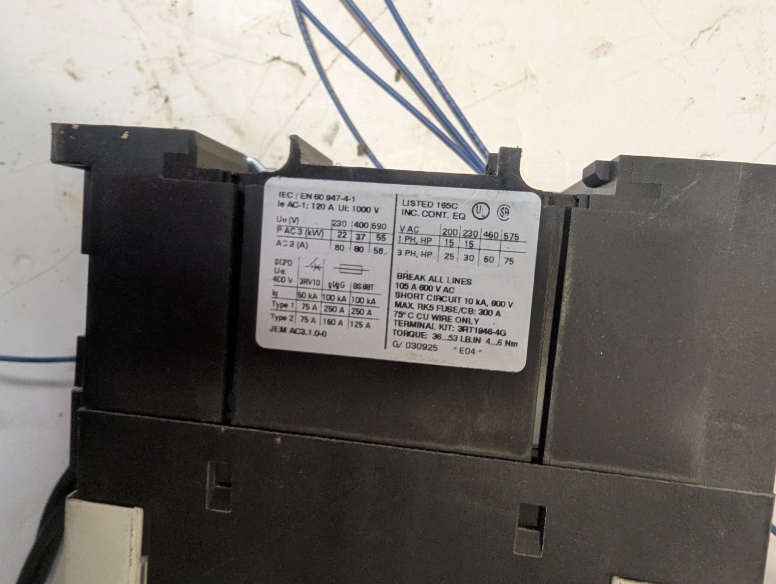SIEMENS CONTACTOR 3PH 80A 3ZX1012-0RT04-1AA1 24V 3RT1045-1BB40 UPC 4011209294431