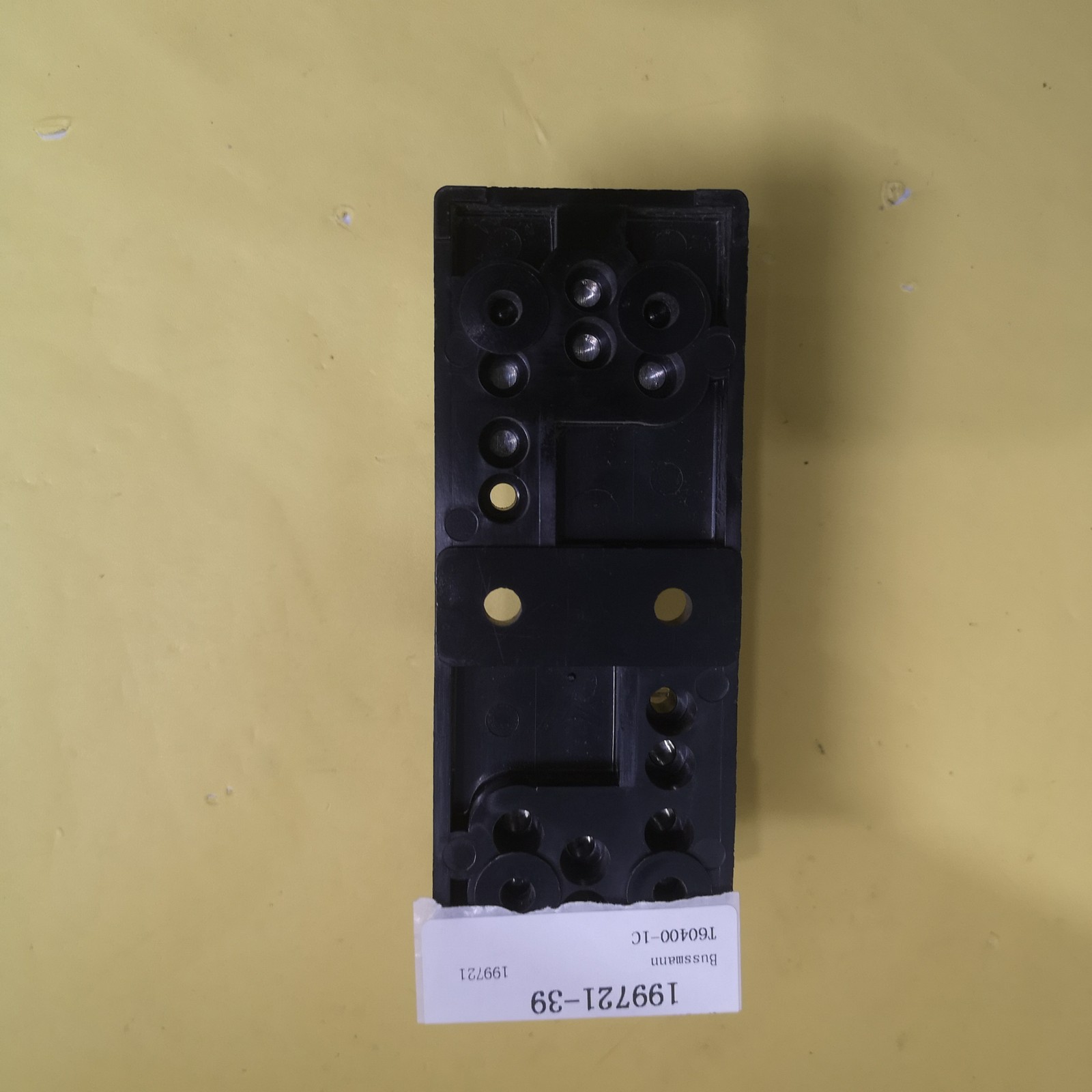 Fuse base T60400-1C_199721-39