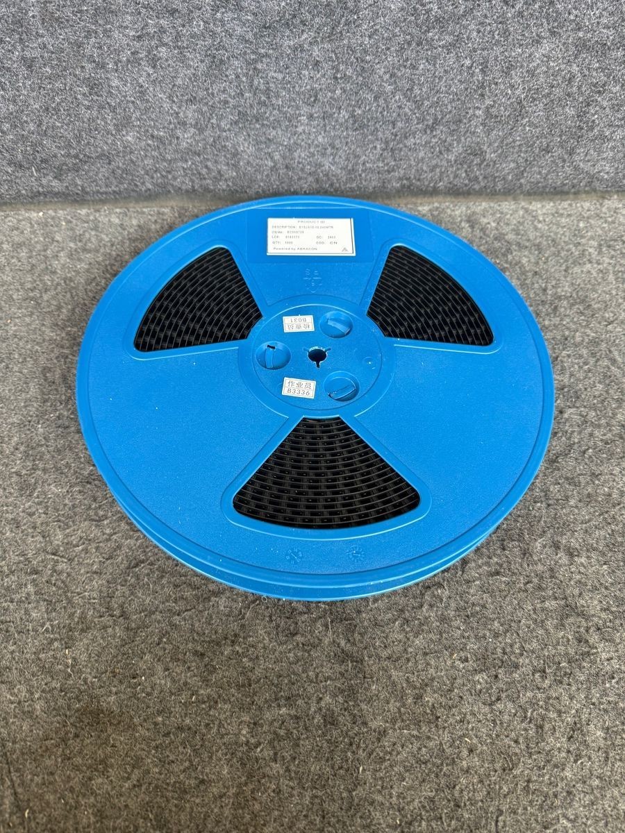 ABRACON l E1SJA18-10.240MTR Surface-Mount Quartz Crystal EC005729 Reel of 1000