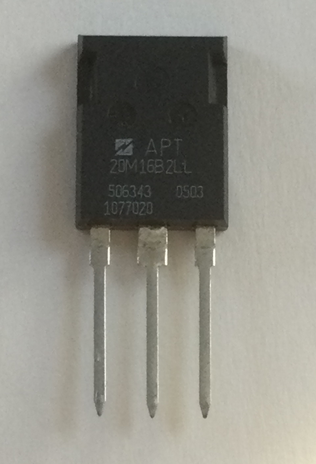 1PCS APT20M16B2LL 200V 100A 0.016Ohm 694W T-Max Power FET New