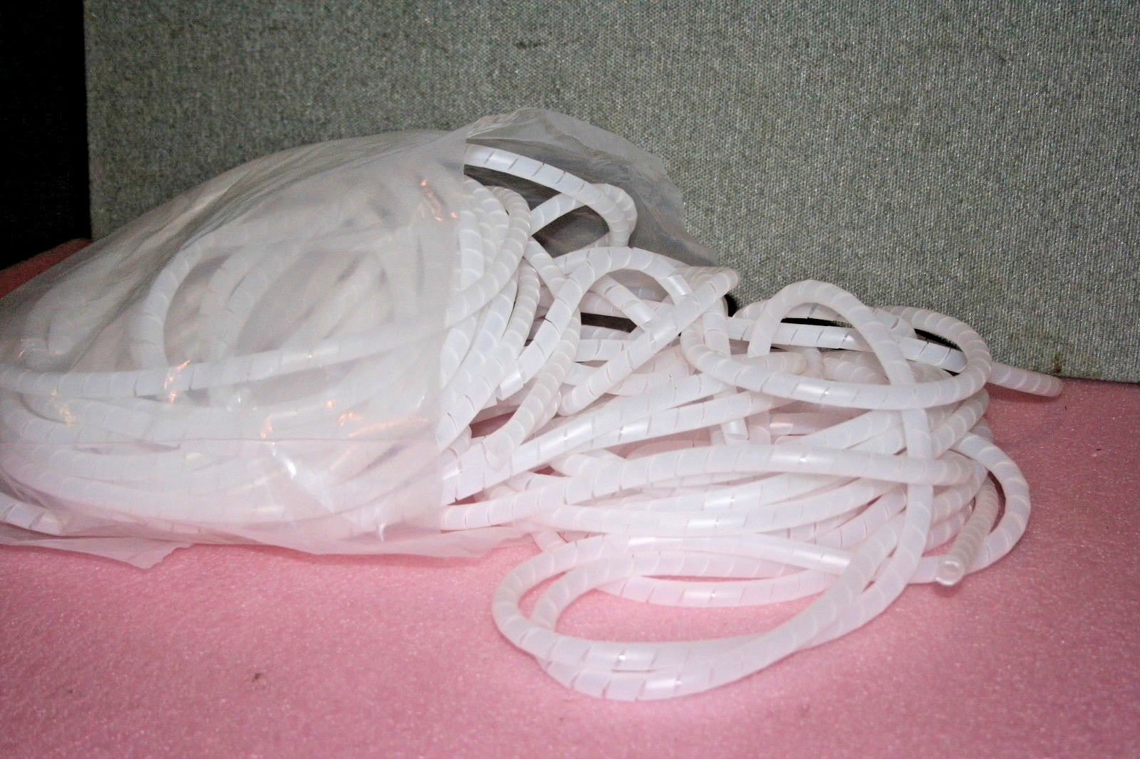 PANDUIT SPIRAL WRAP T50F-C Polyethylene 0.5 In x 135 Ft – NEW -FREE SHIP