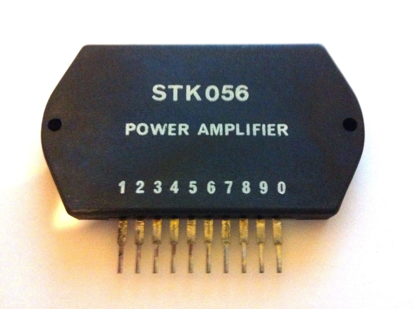 LOT OF 2 STK056 + Heat Sink Compound ORIGINAL SANYO