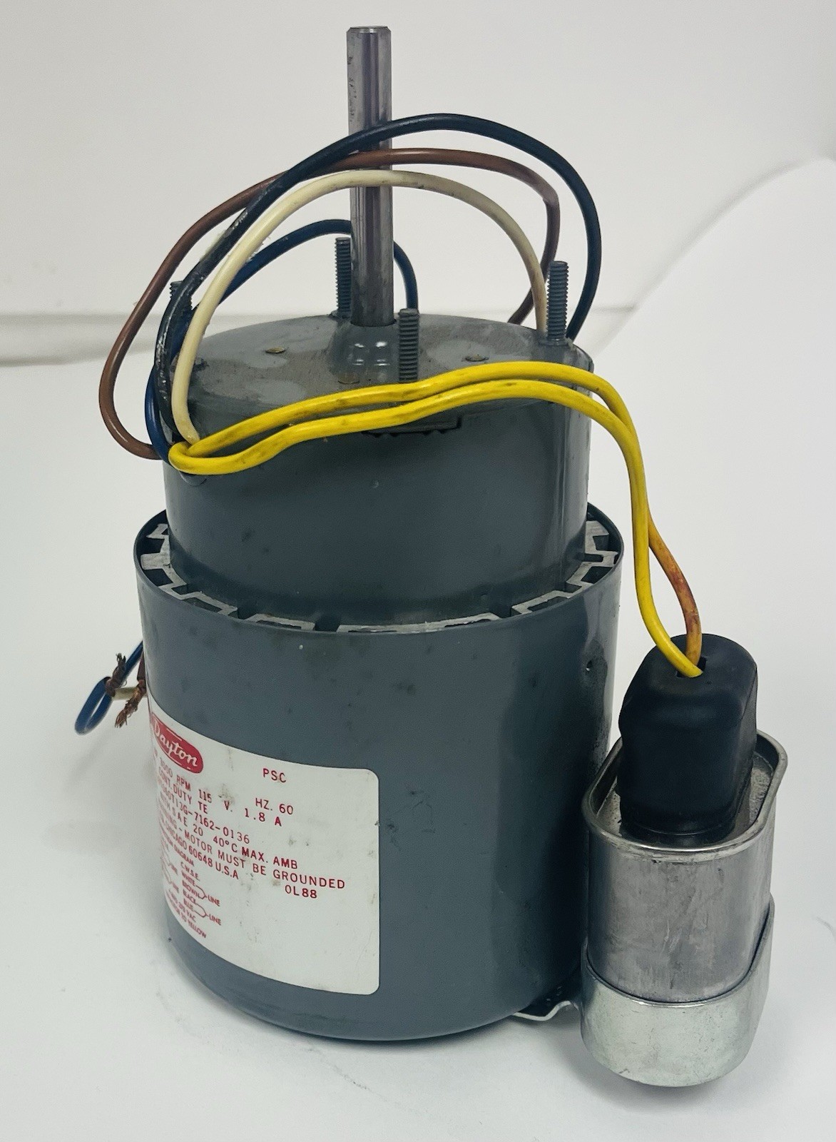 GRAINGER DAYTON NO. 3M292 3000 RPM 1/8 HP 1.8 AMP 115 VAC 1 SPEED