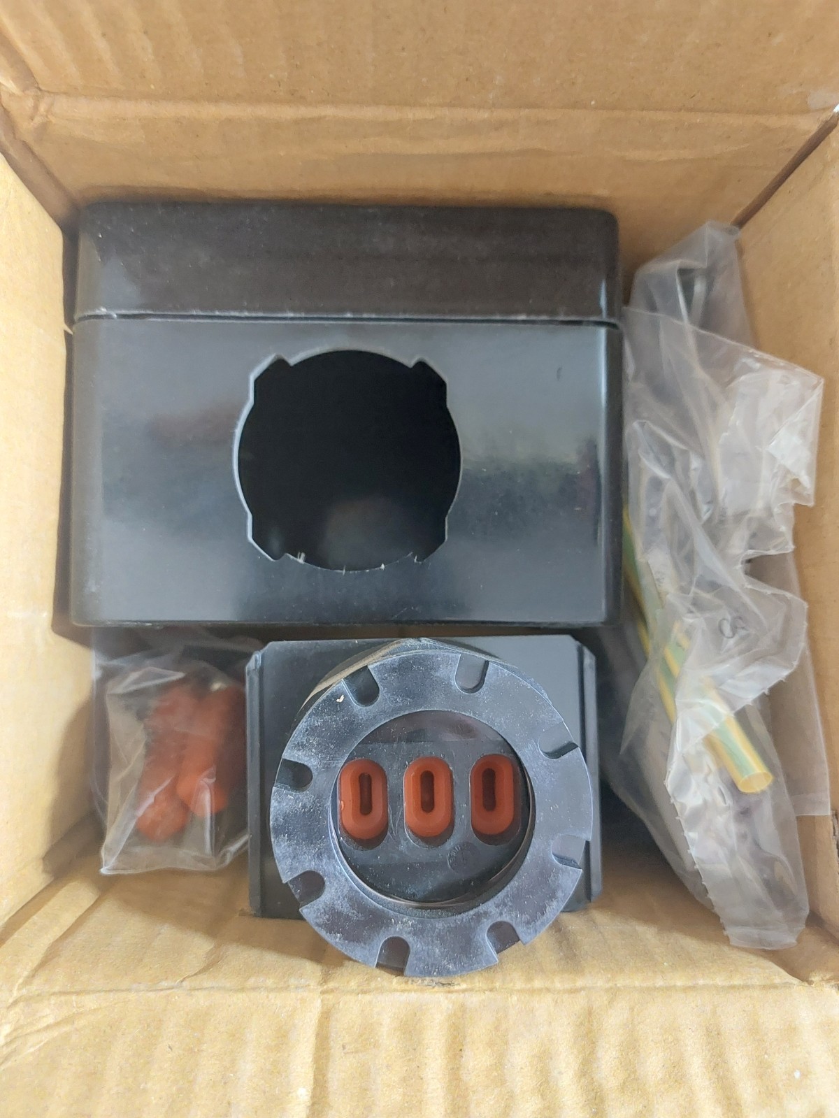 NVENT RAYCHEM T-100 SPLICE & TEE KIT