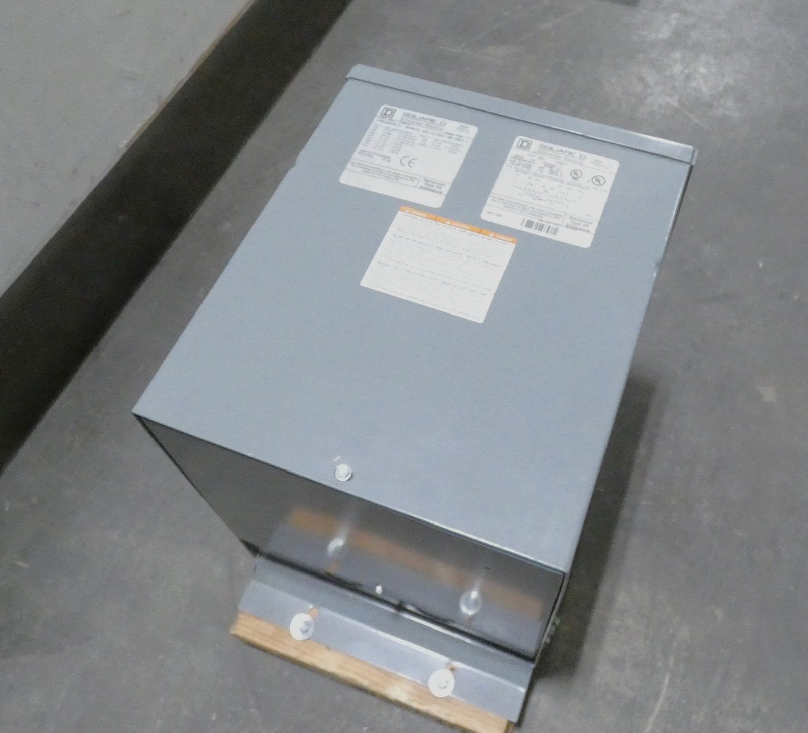 7.5kVa Square D 7S67F General Purpose Transformer 1PH – NEW Surplus!