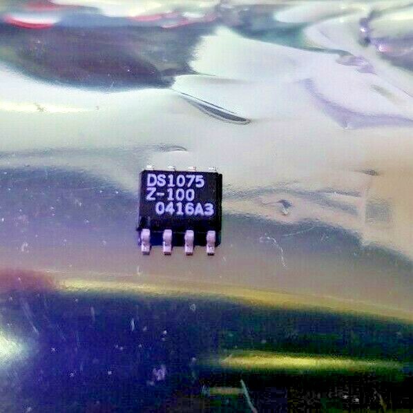 5PCS DS1075Z-100 OSCILLATOR Dual Programmable: 30KHz – 100MHZ 8-SOIC DS1075-100