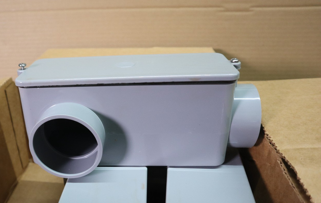 3 CARLON E985J-CAR 2″ CONDUIT BODY “LR”