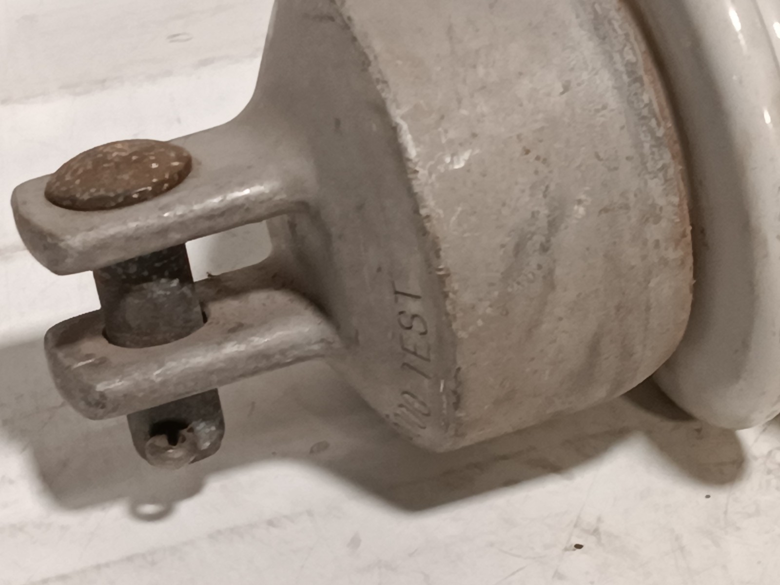 Porcelain high-voltage electrical insulator, 45 Ft/Lb, 6-3/0 ACSR, 6-4/0 AL