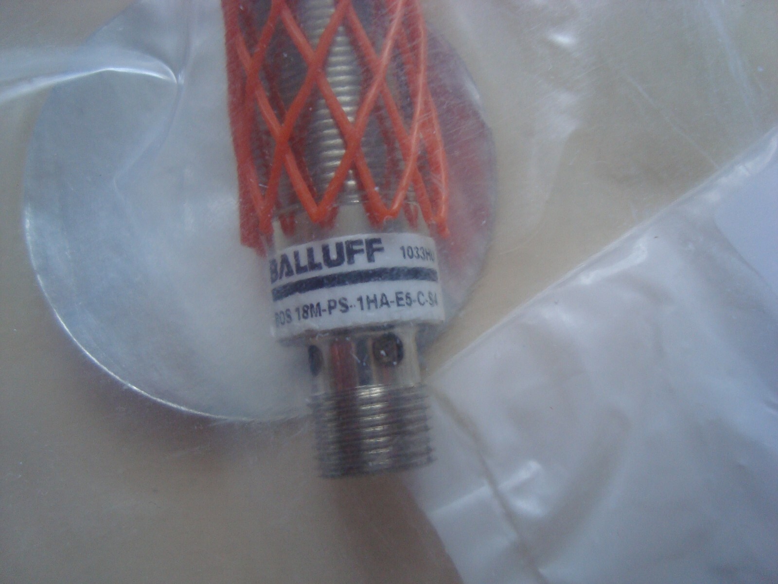 BALLUFF – BOS 18M-PS-1HA-E5-C-S4-BACKGROUND SUPPRESSION PHOTOCELL 10-120mm –