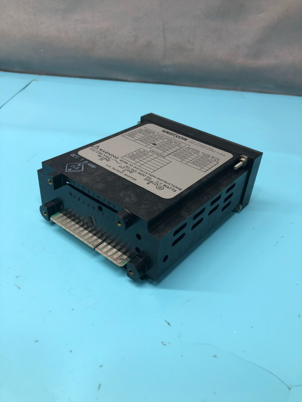 WESTCON Weston Counter 2435 NON-BCD Digital Panel Meter Runs 115VAC 0-2V, 150562