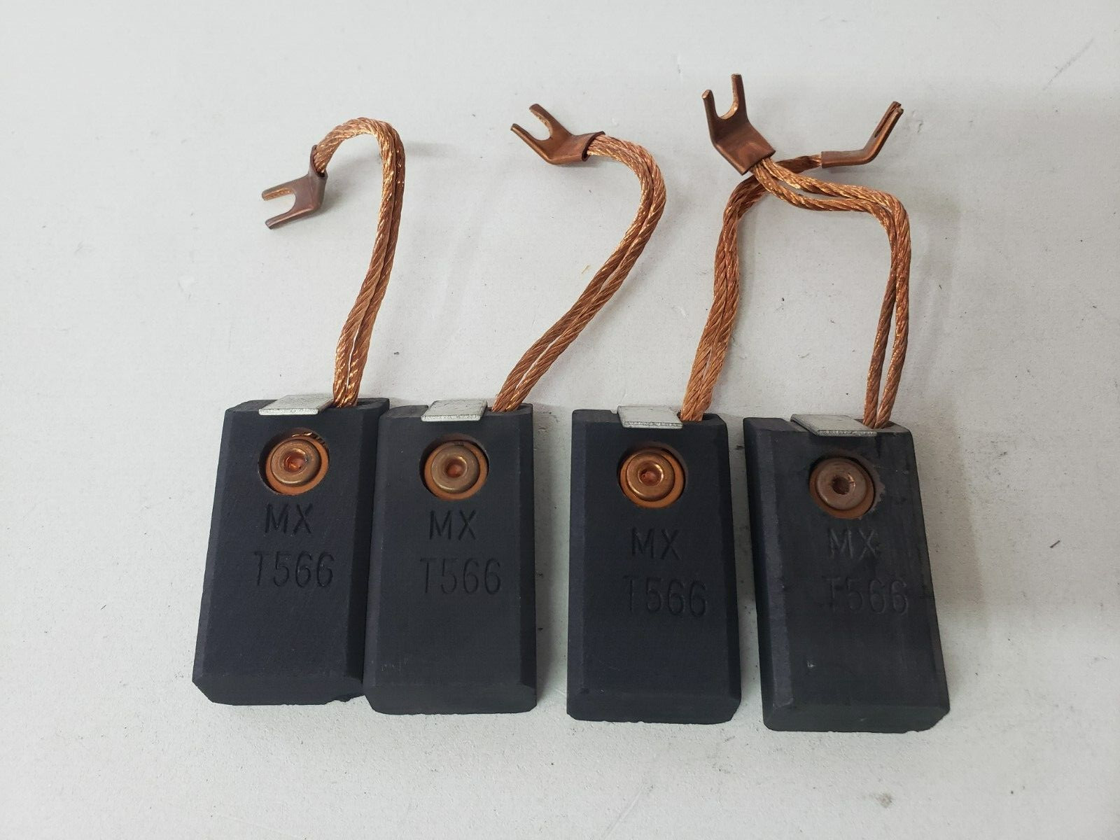 LOT of 4 – UNUSED – GE Carbon Motor Brush MX-T566