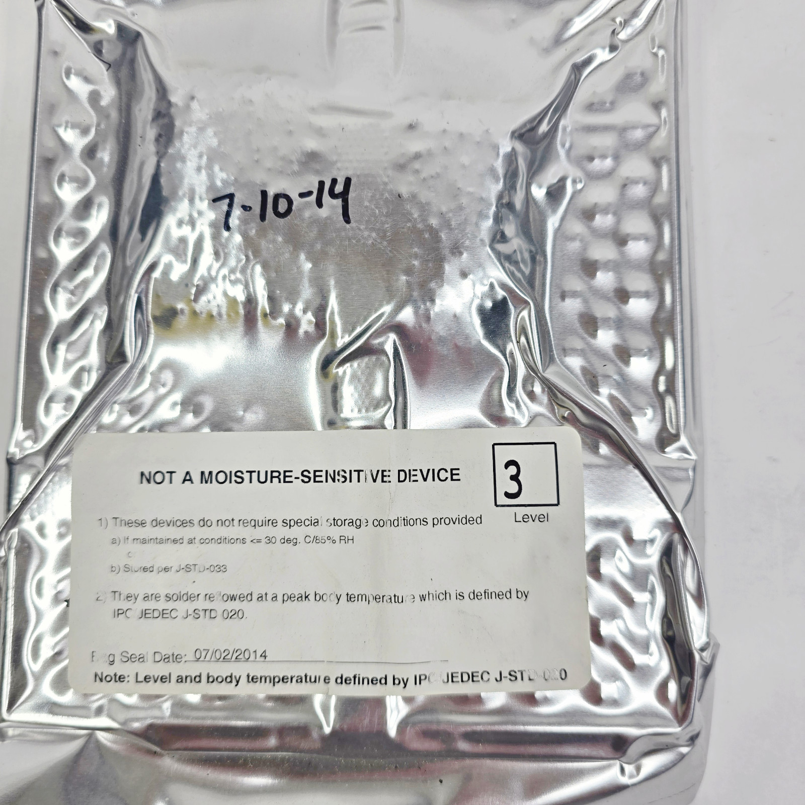 Vitesse VSC3104XVP 6.5 Gbps 4×4 Crosspoint Switch Sealed Pack of 99