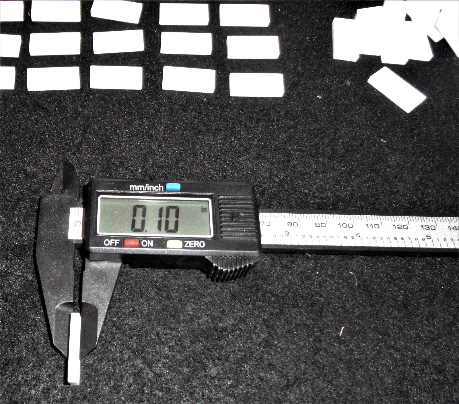 LOT OF FIFTY (50) ALUMINA CERAMIC DOUBLE SAMPLE PANS No.: 391