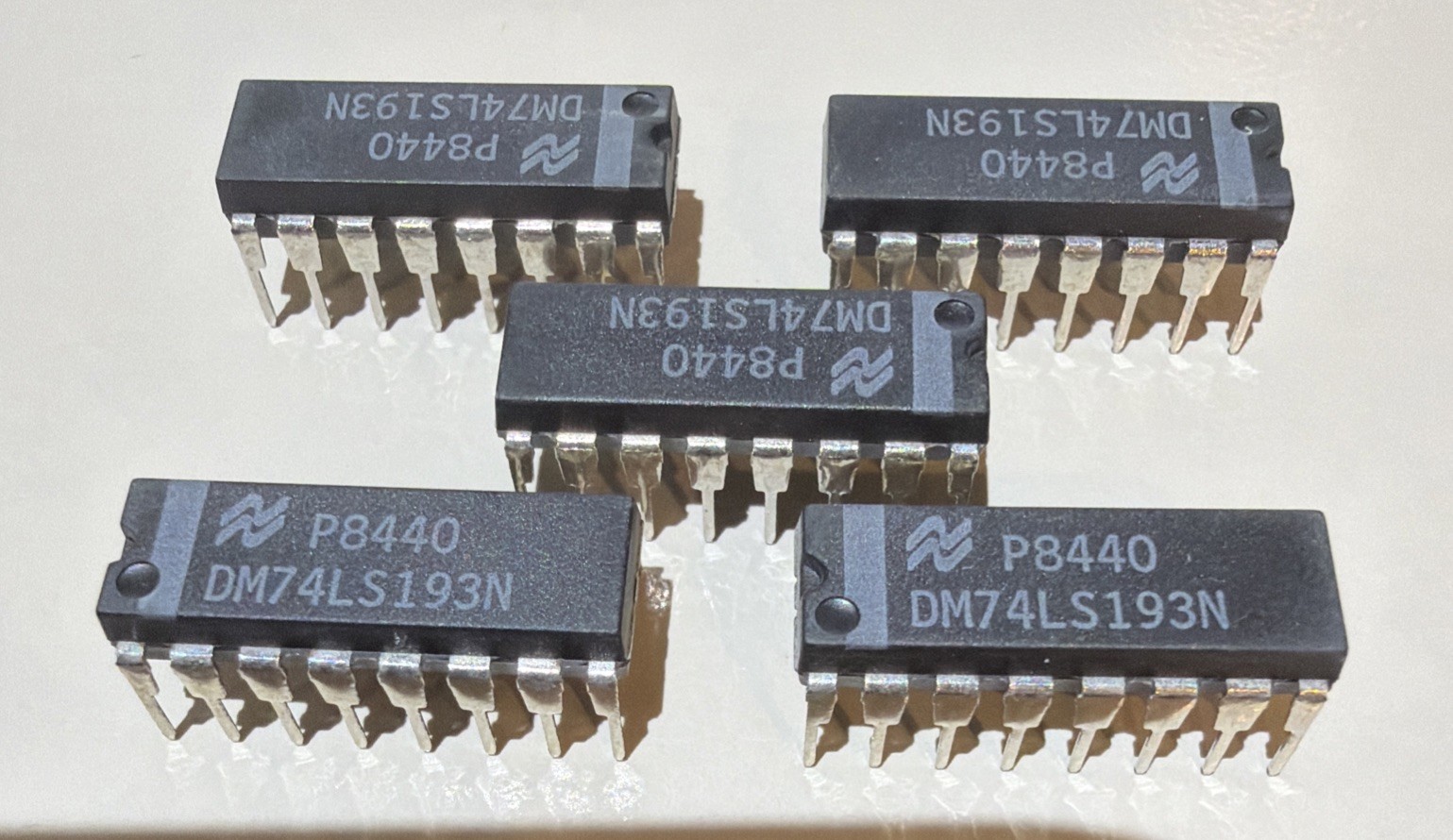 National Semiconductor DM74LS193 16 PIN IC Integrated Circuit ( Lot of 5)