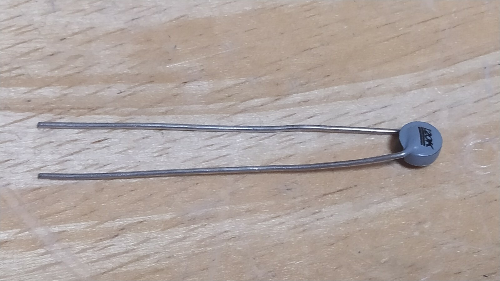 2 Stück EPCOS NTC Widerstand Thermistor 0,45 Watt 220kΩ 10% RM5