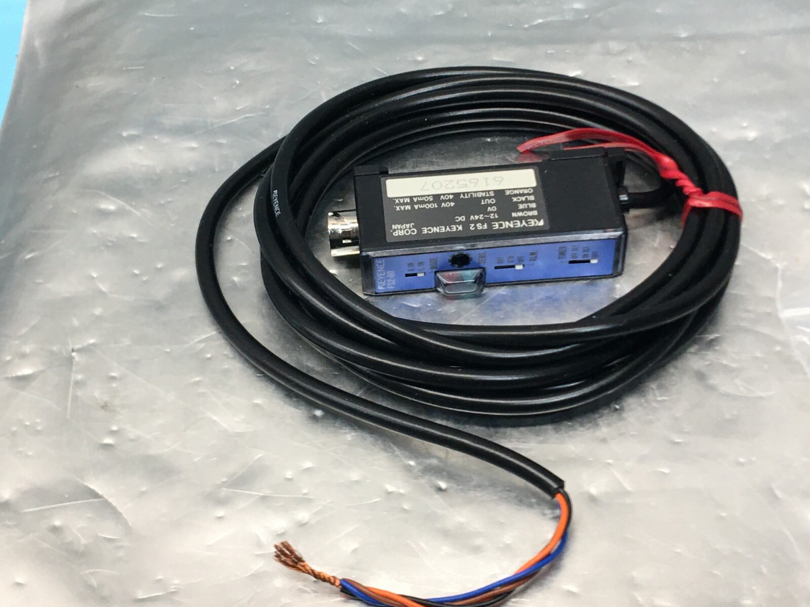 KEYENCE FS2-60 FIBER PHOTO ELECTRIC SENSOR (FS2-60), 162318