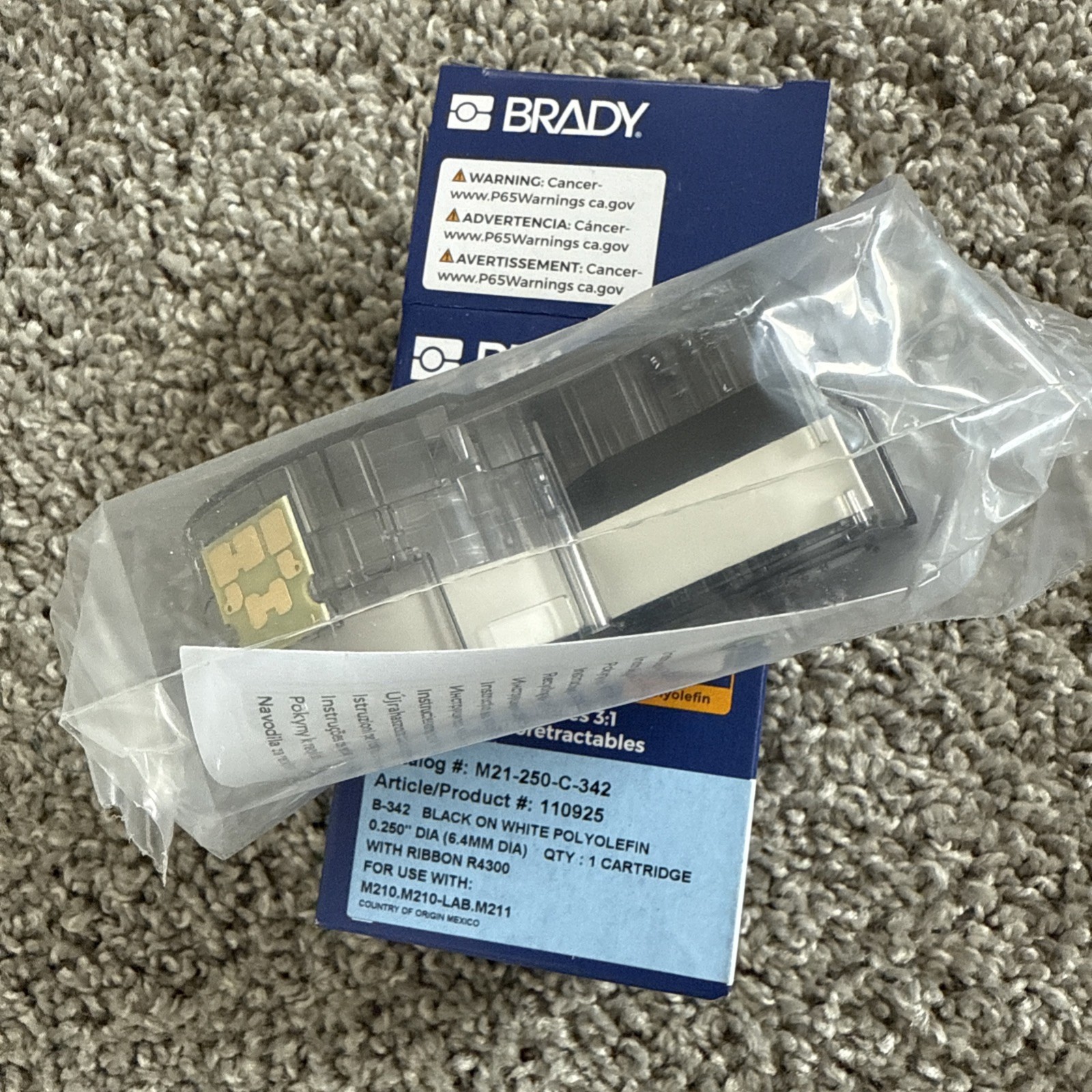 6 cartridge lot of Brady M21-125-C-342 & M21-250-C-342 white permasleeves labels