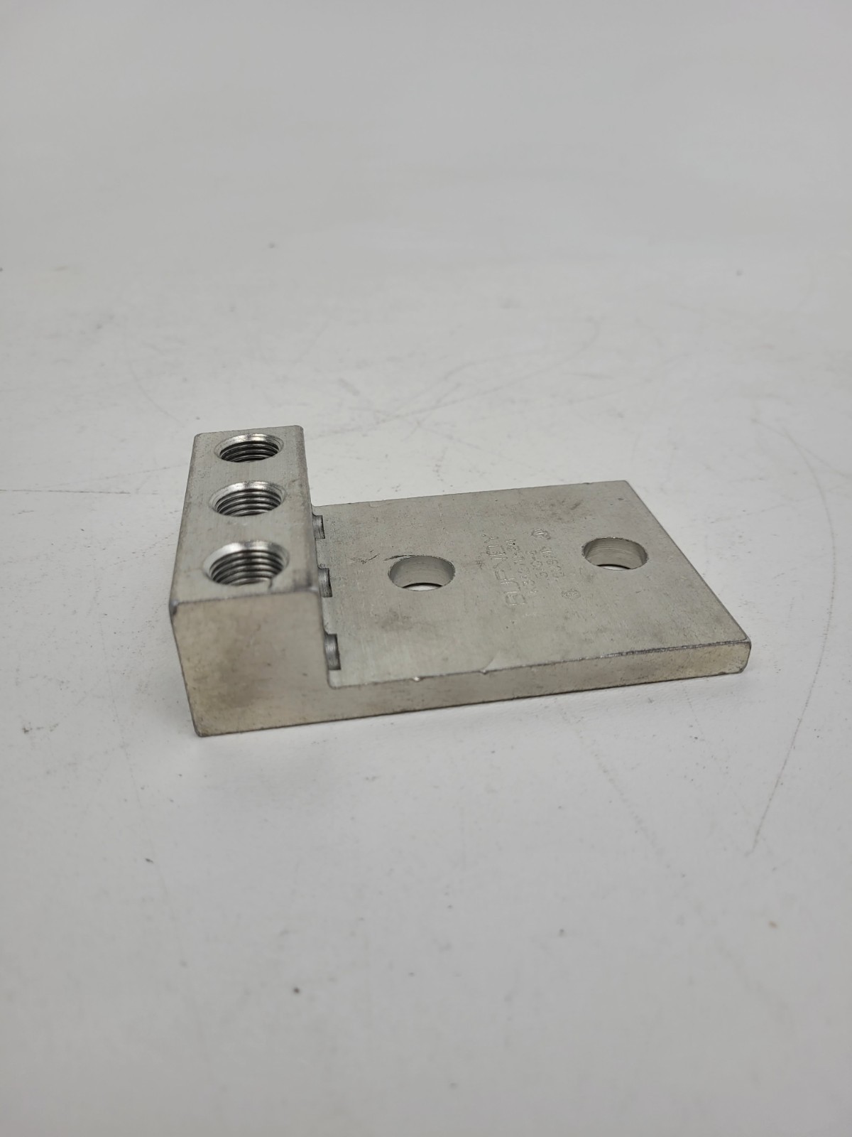 K3A27U-2N Burndy 3/0-6 CU9AL – Next Day Option – New