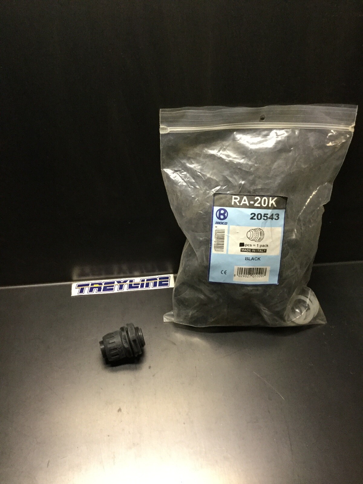 LOT OF 18, IBOCO, RA-20K, CONNECTOR, 20543, BLACK. (22E-3)