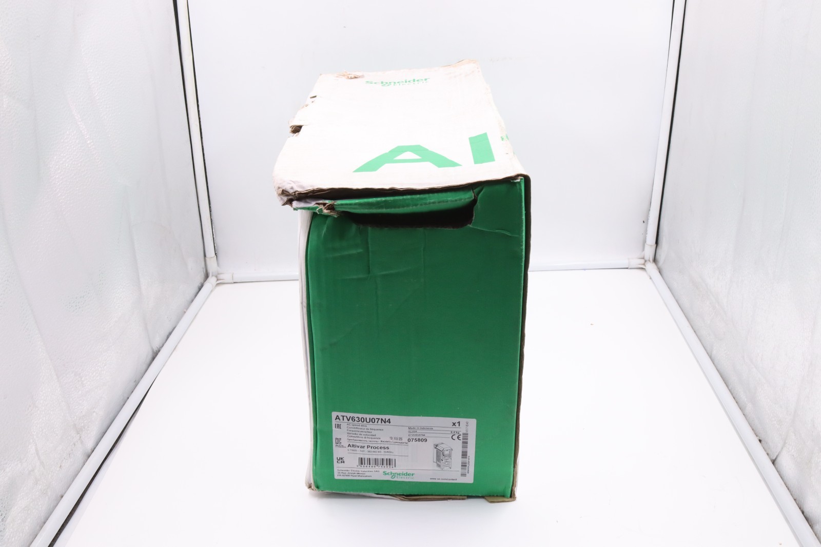 Schneider Electric ATV630U07N4 MADE IN INDONESIA