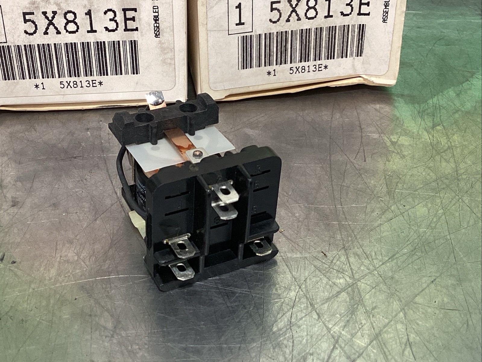 3 New Dayton 5X813E General Purpose Relay 24V AC, 60HZ T6