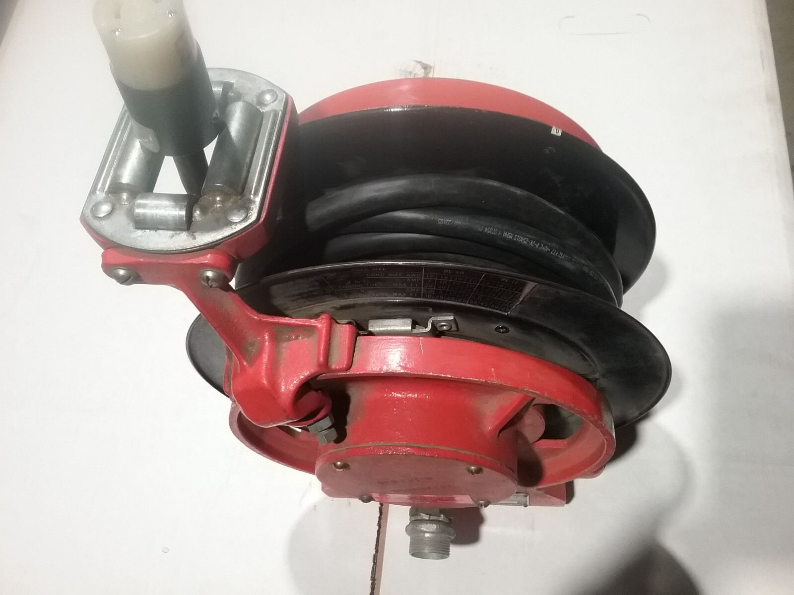 Used Appleton cable reel RL1 04J in good working condition