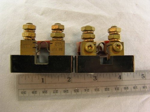 1 Deltec MKA-25-100, 25A, 100mV, DC Ammeter Shunt