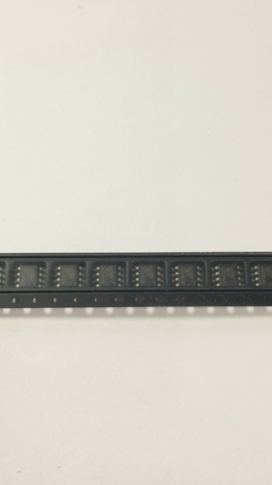10 pcs. ±15kV ESD-Protected, 3.3V, 1/8 Load, Failsafe RS-485/RS422, SP3072