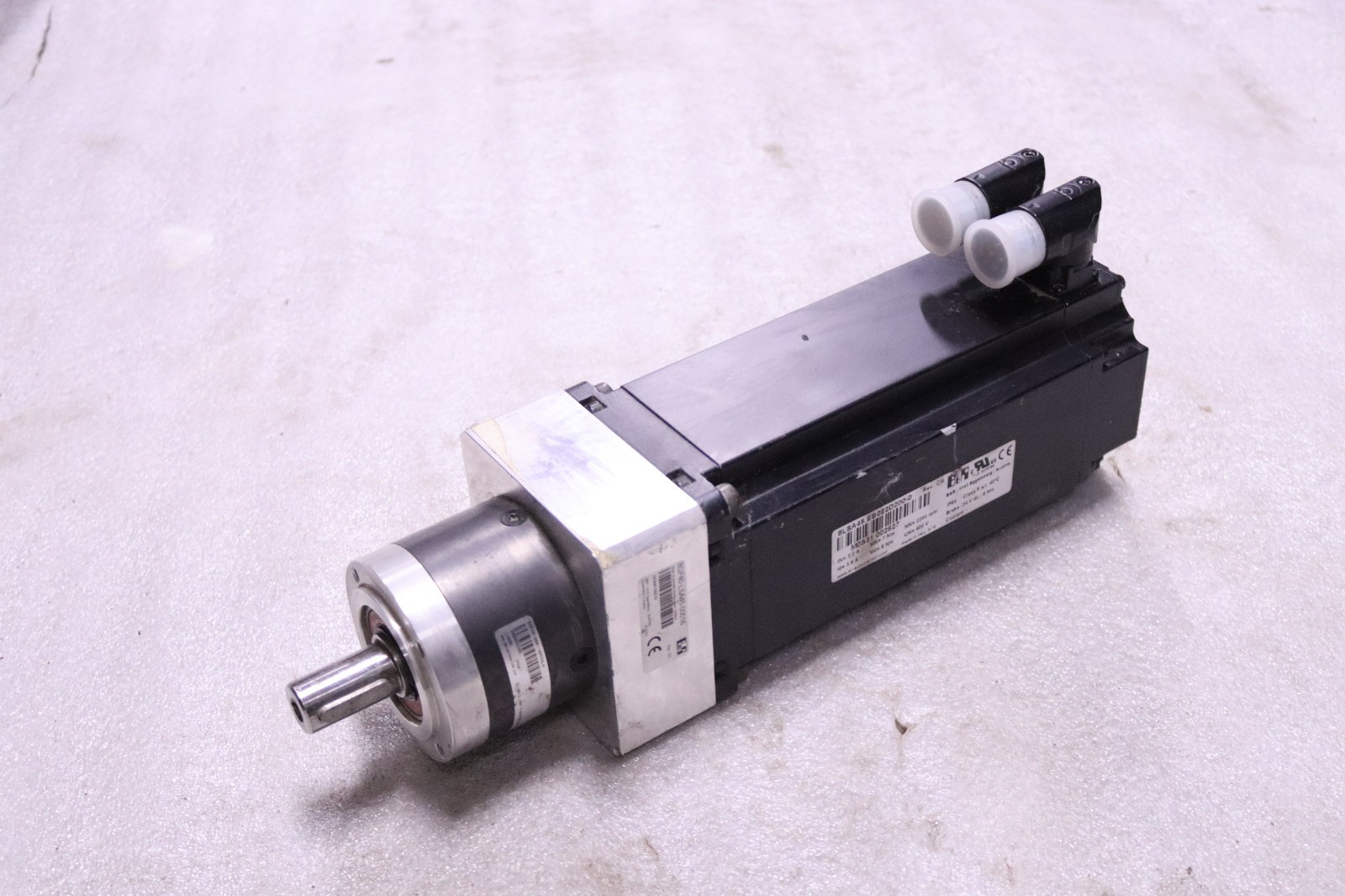 B&R 8LSA45.EB022D200-0