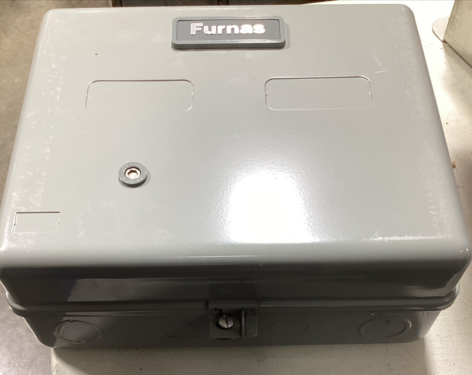 Furnas 49EA14EFBBA Enclosure GENERAL Purpose Nema 1 Class 14 Size 00 Thru 1 3/4