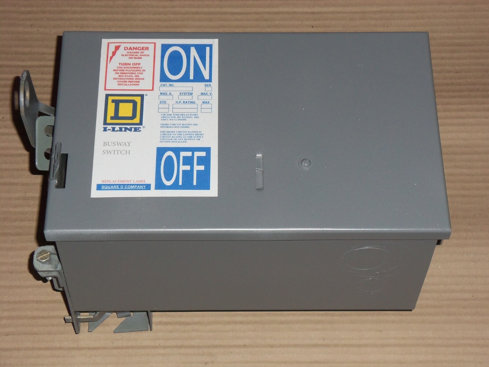 New Square D PFA PFA34100GN 3P/4W 100 Amp Max 480V Circuit Breaker Bus Plug