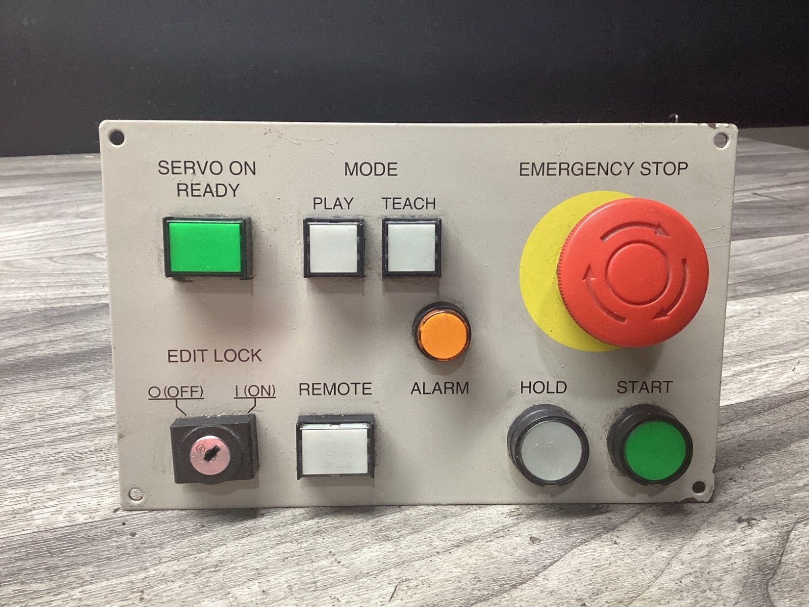 Idec ZY1C-SS3152 Motoman Control Panel Robot #124C121PR4