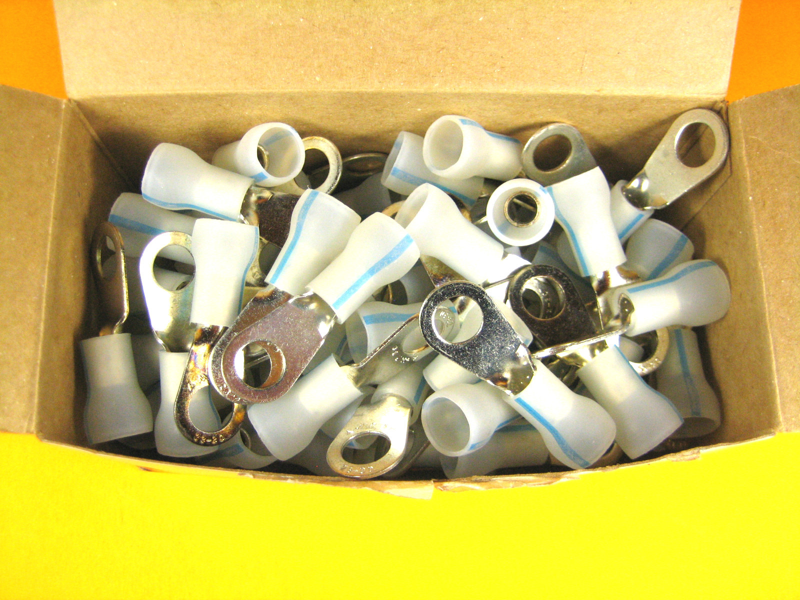 Amp – 53947-1 – Electrical Terminal Ring Connector 100pcs, 8 AWG