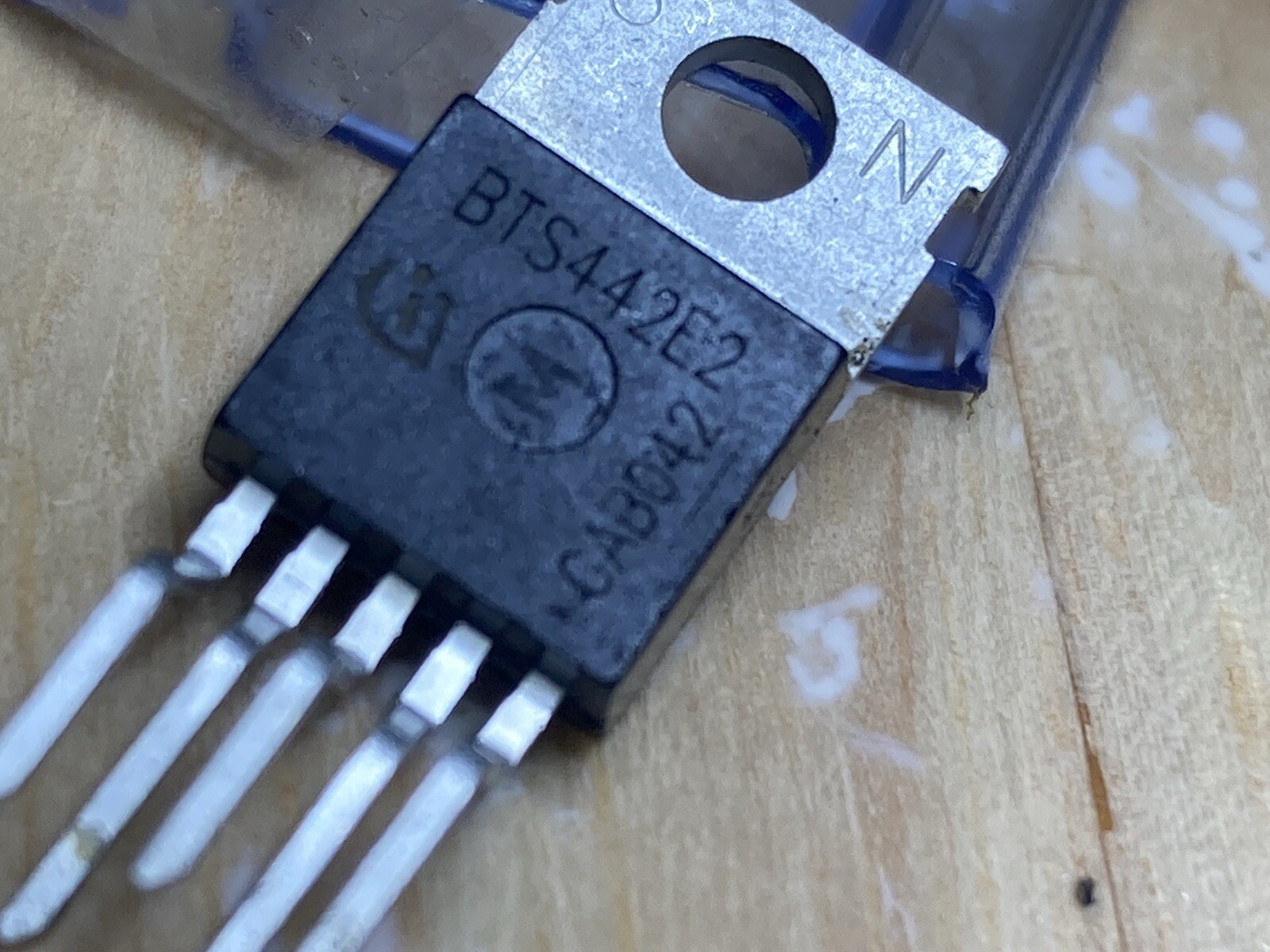 2 PCS BTS442E2 TO220 PG-TO220-5-11 Standard Smart Highside Power Switch IC