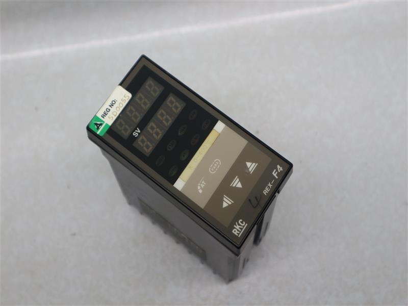 RKC REX-F4 REXF4 Temperature Controller 100/110V or 200/220V AC 50/60Hz