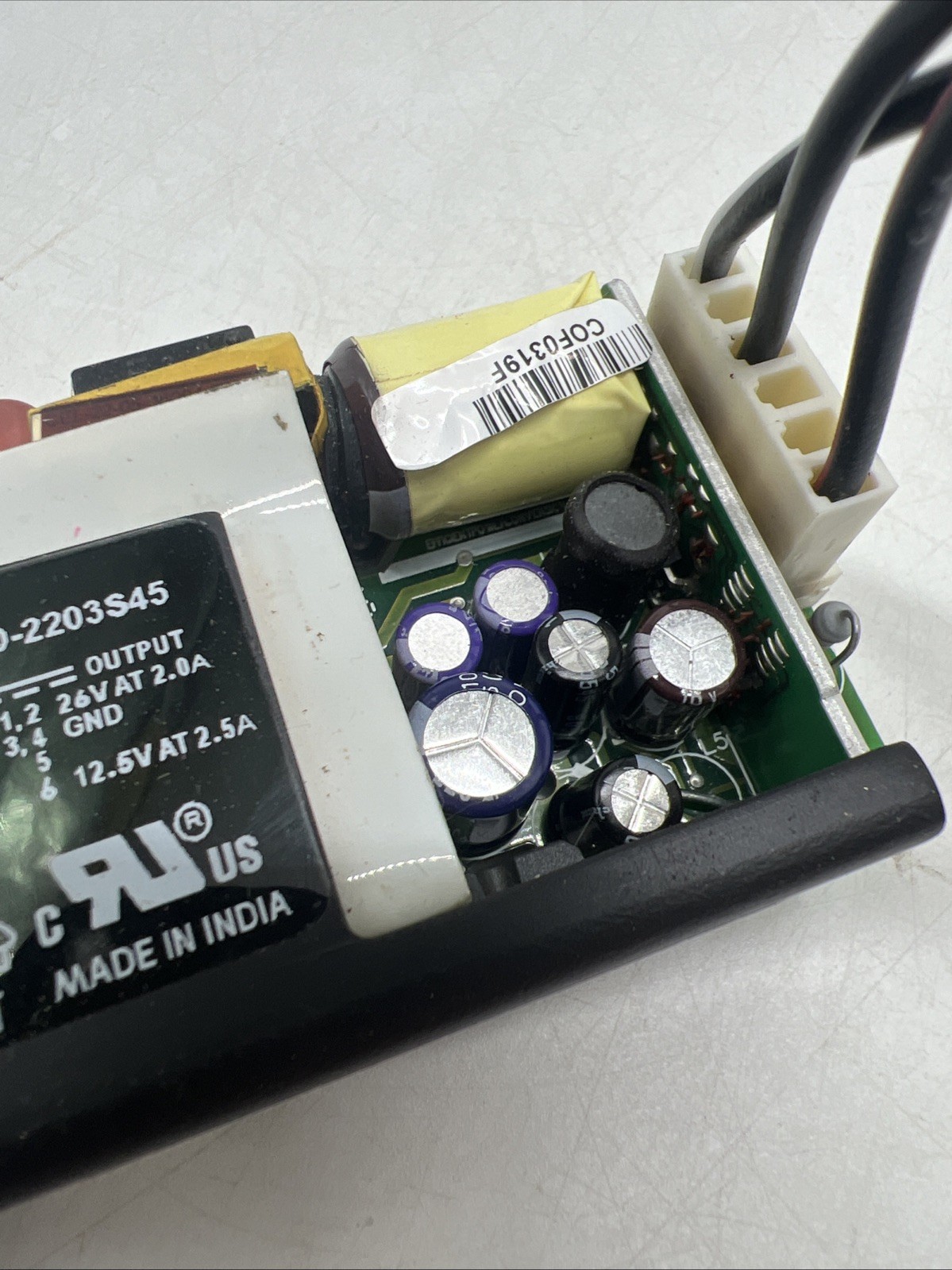 VLT60-3001 – EOS – 60 WATT INDUSTRIAL POWER SUPPLY INPUT 120VAC OUTPUT 5VDC 8A,