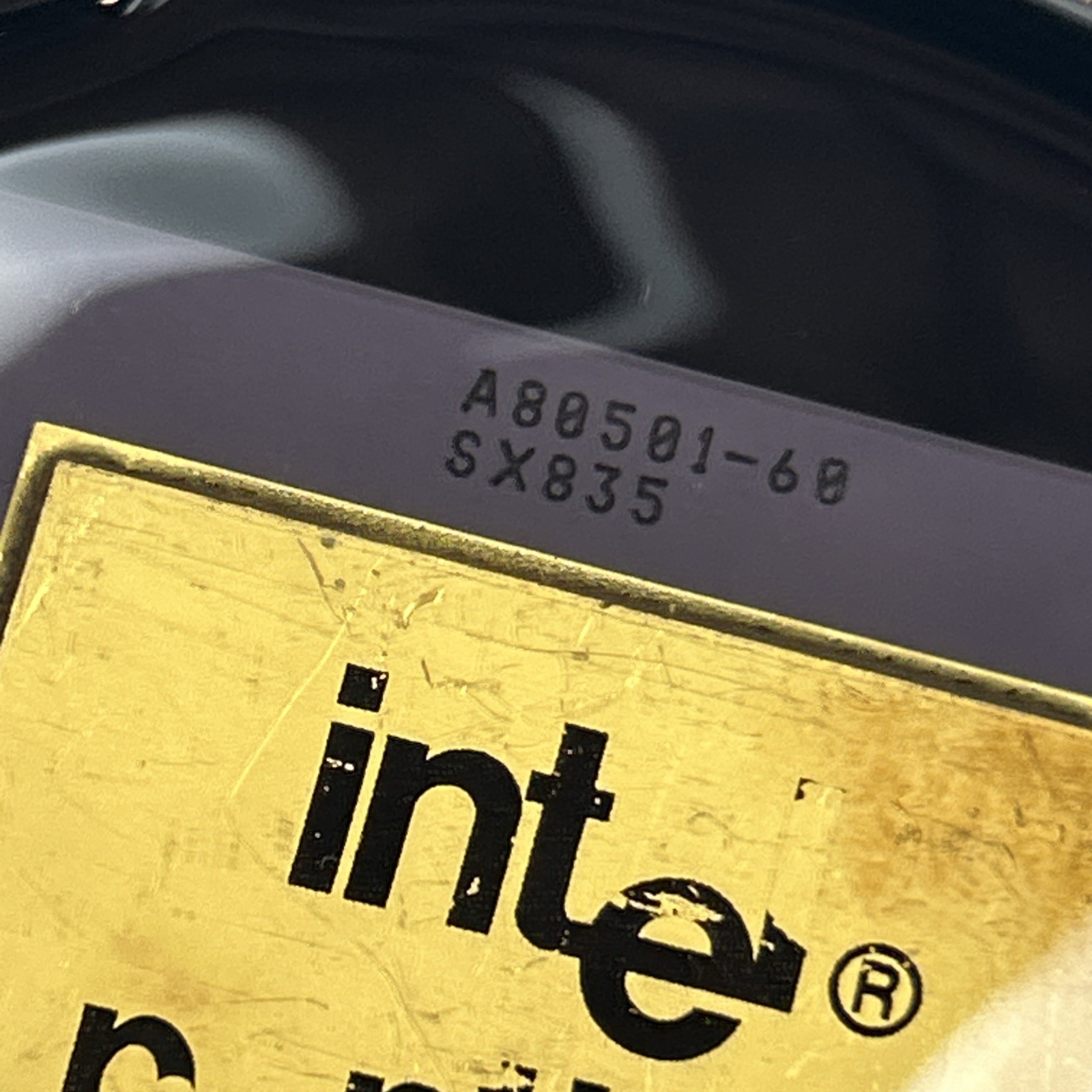 Preserved Collectible INTEL Pentium 60mhz SX835 CPU Processor in Epoxy Resin