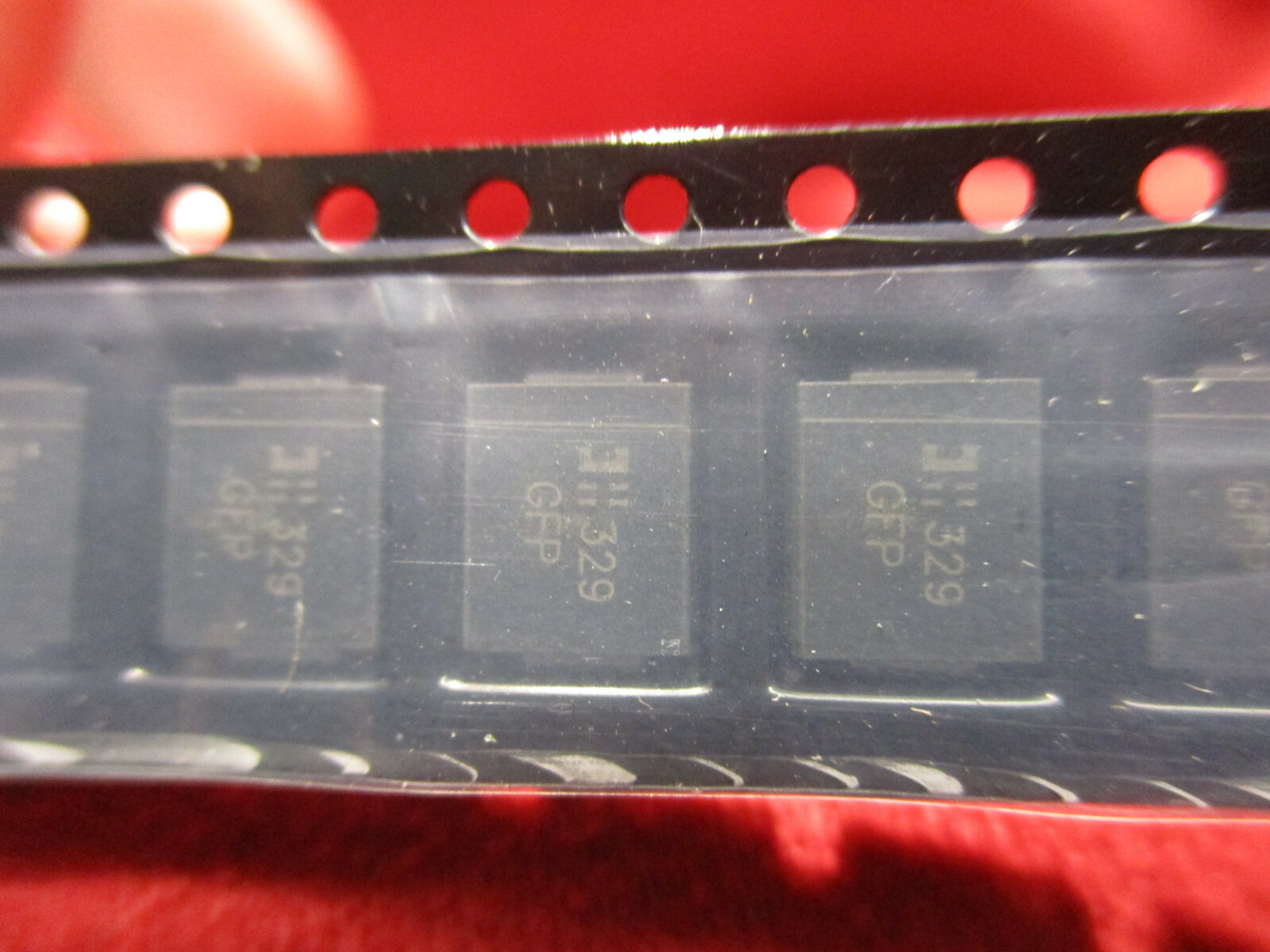 SMCJ36A-13-F Diodes Incorporated TVS Diodes 1500W 36.0V Quantity of 85