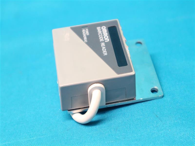 Omron V520-R221FH V520R221FH Barcode Reader w/ Dents 30 Days Warranty