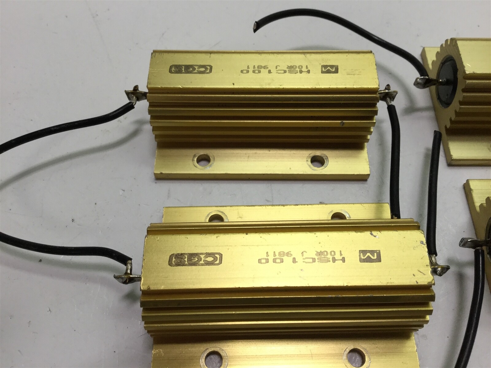 Lot of 4 TE Connectivity CGS HSC100 100R J 100 Ohm 100 Watt 5% Power Resistors