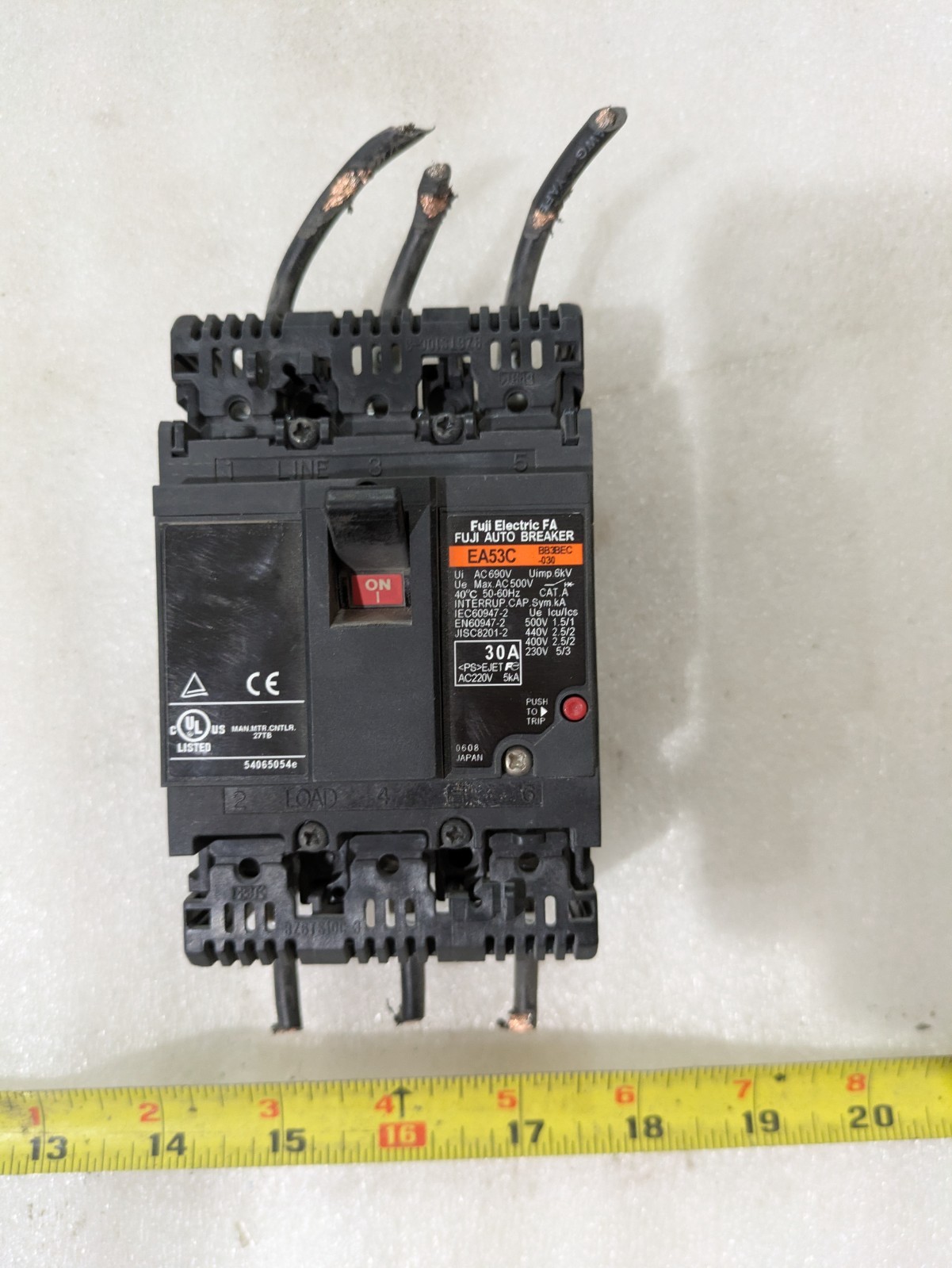 FUJI ELECTRIC EA53C BB3BEC-030 30A AC 690V 50-60HZ AC220