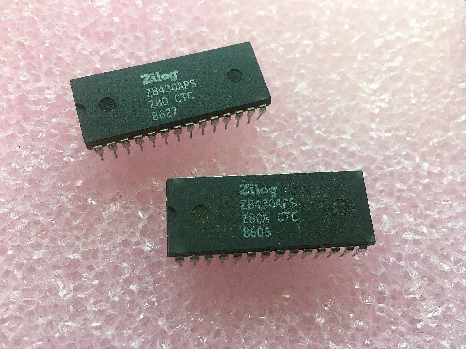 2pc Z8430APS ZILOG Z80A CTC 28 PIN DIP