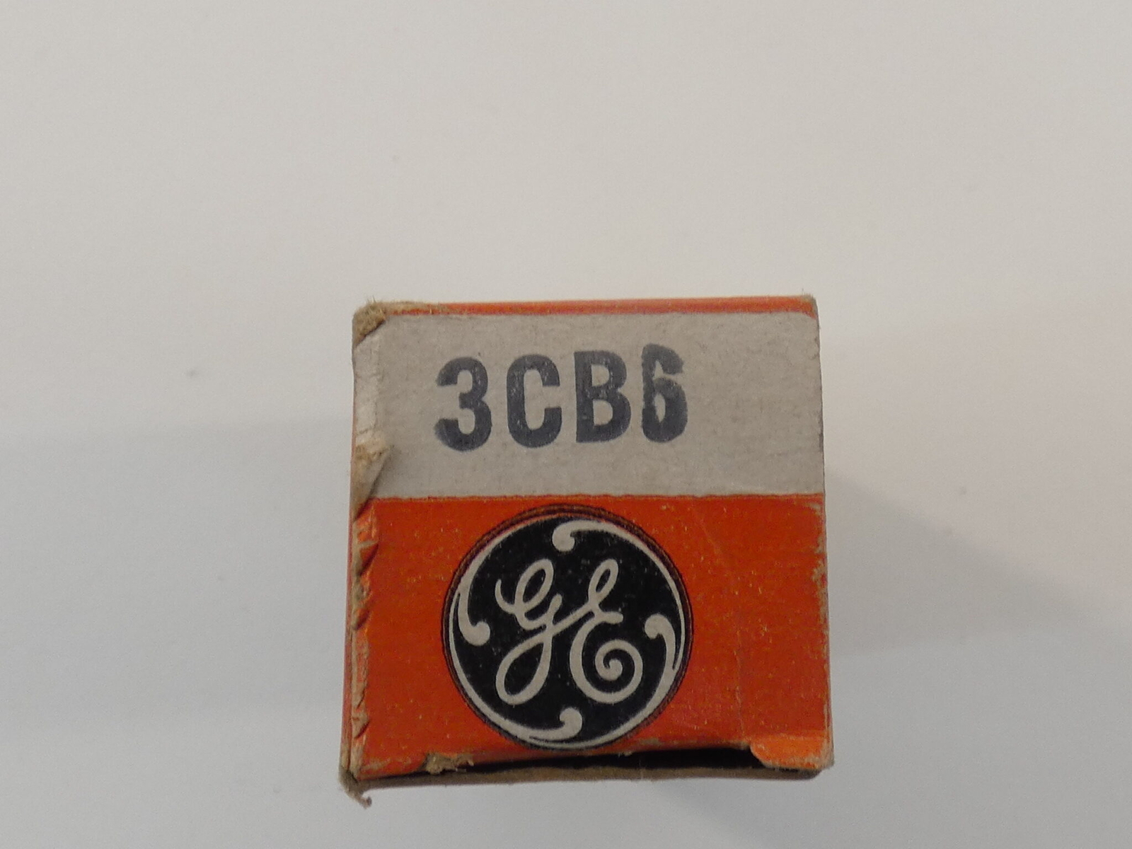 *Lot of 9* General Electric Vacuum Tubes, 5AV8, 6AW8A, 6BK5, 6BC8, 3CB6, 6BY6…