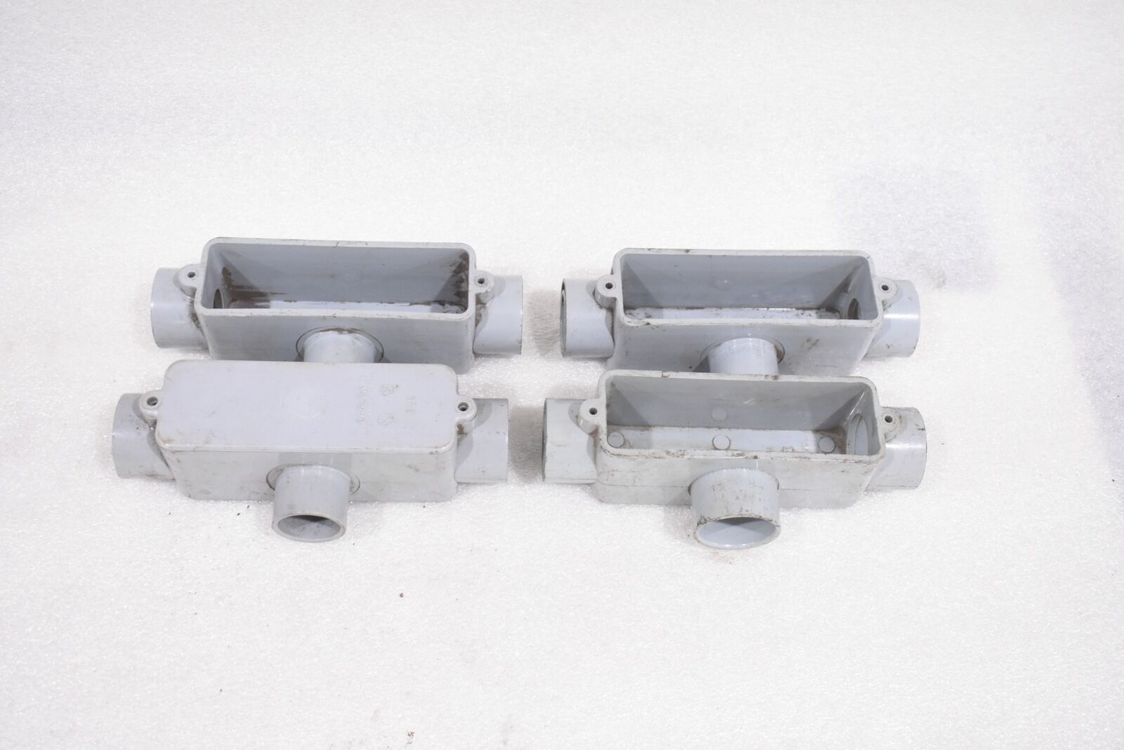CARLON E983E CONDUIT T-BODY 3/4″, 12.0 CU.IN. PVC (LOT OF 4)
