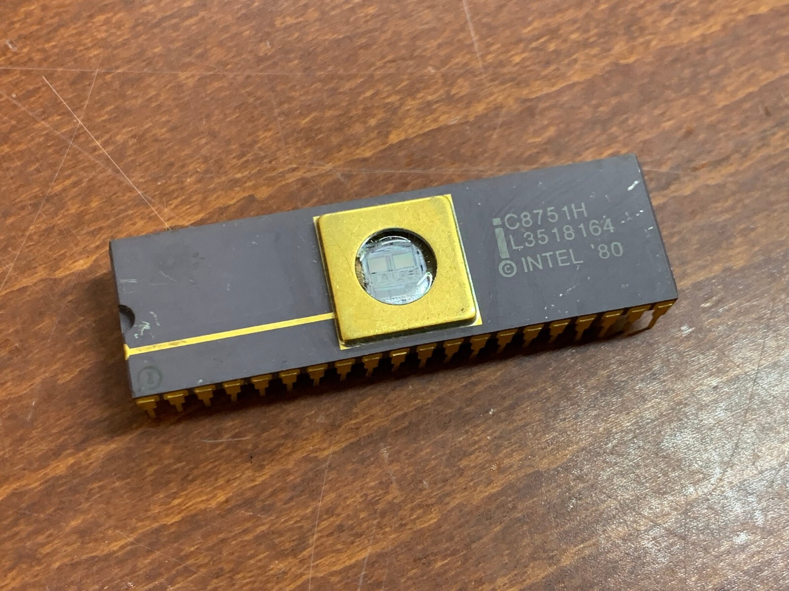 INTEL C8751H MicroController 40 Pin Ceramic DIP Gold Lead