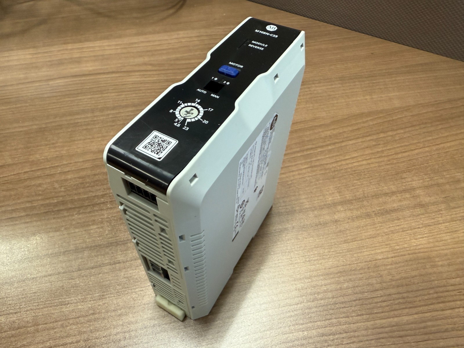 M100 Starter, Reversing, 24VDC, 4.6 – 23 Amps, (Allen Bradley: M105N-C23-S)