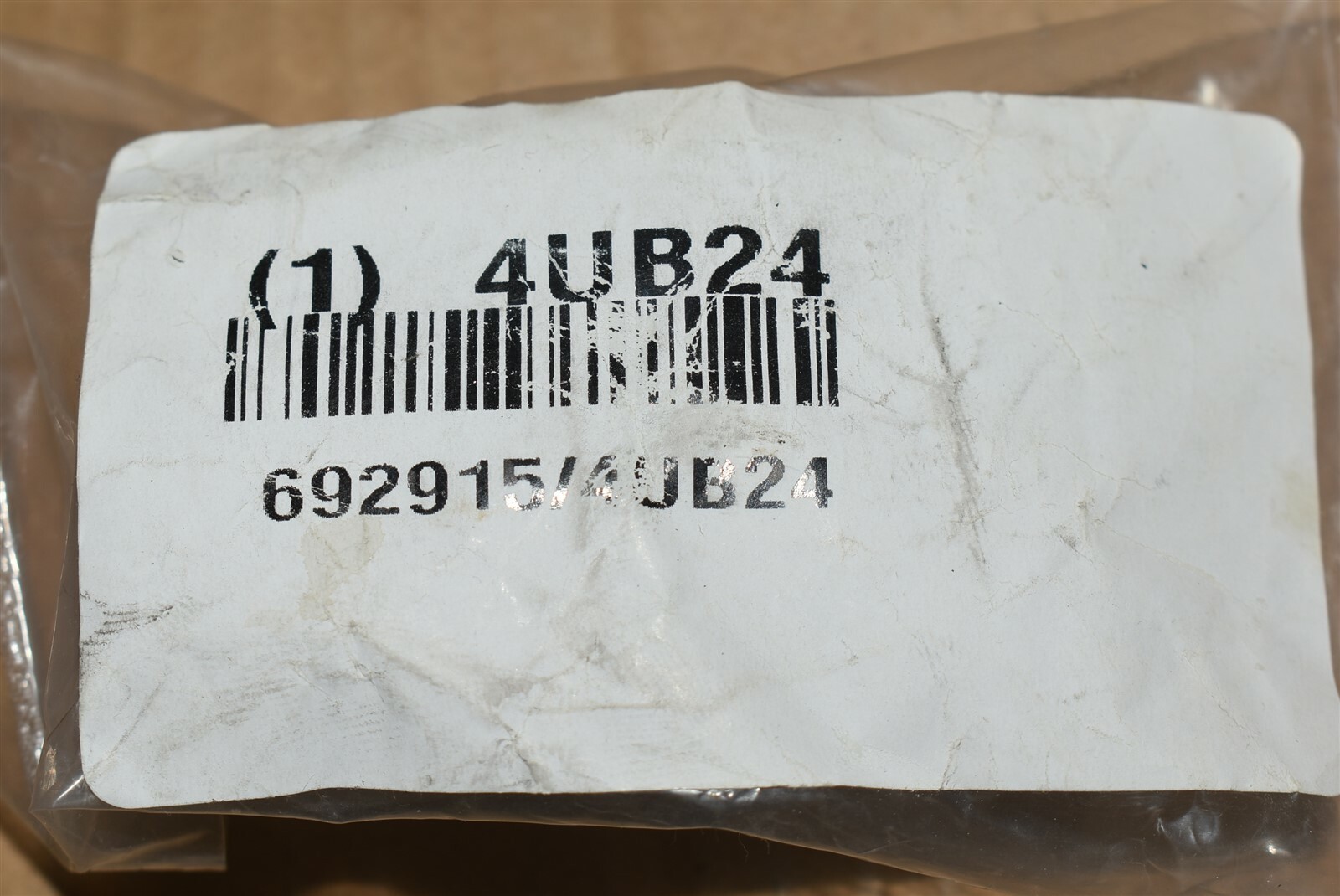 Grainger Plug New in Factory Packaging 692915 / 4UB24