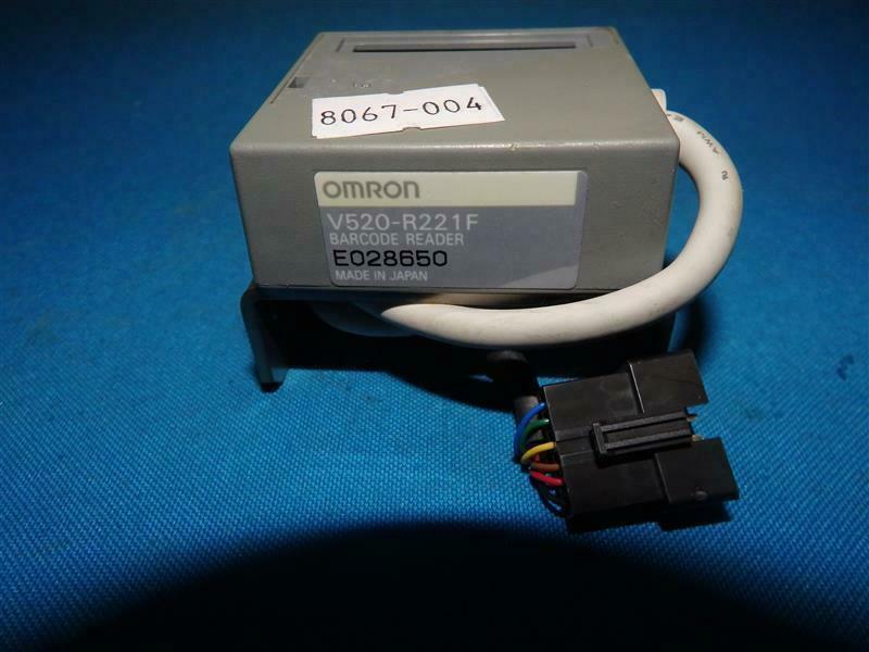 Omron V520-R221F V520R221F Barcode Reader Made in Japan w/ Missing Cover