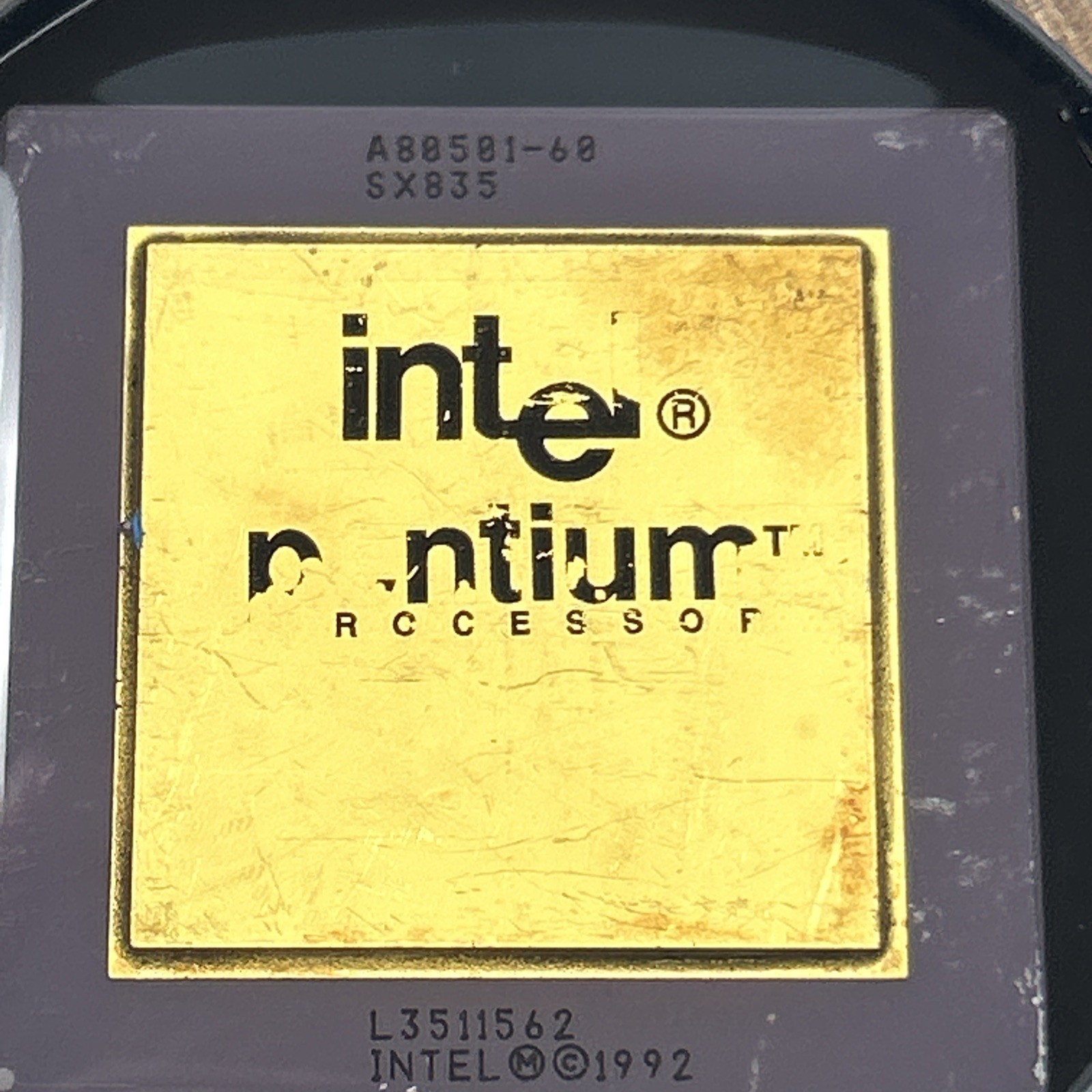 Preserved Collectible INTEL Pentium 60mhz SX835 CPU Processor in Epoxy Resin